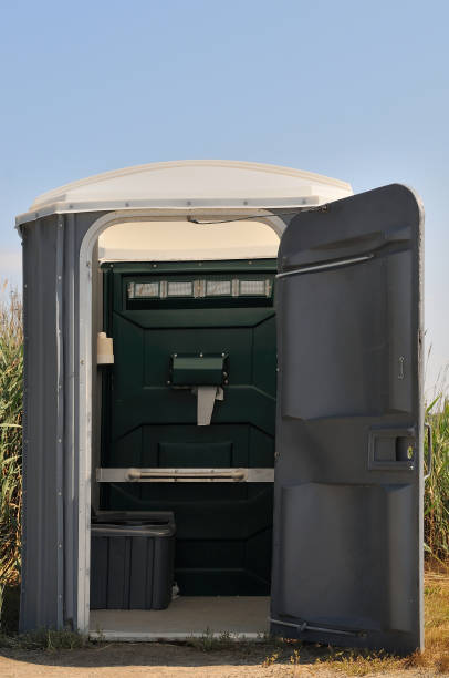 Best Portable toilet rental cost  in Cornish, ME